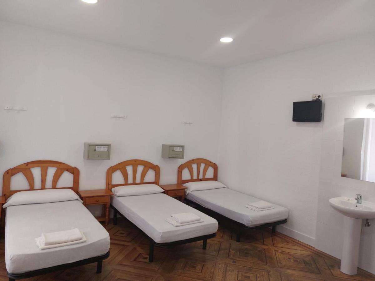 Hostal Miralva Madrid Eksteriør bilde