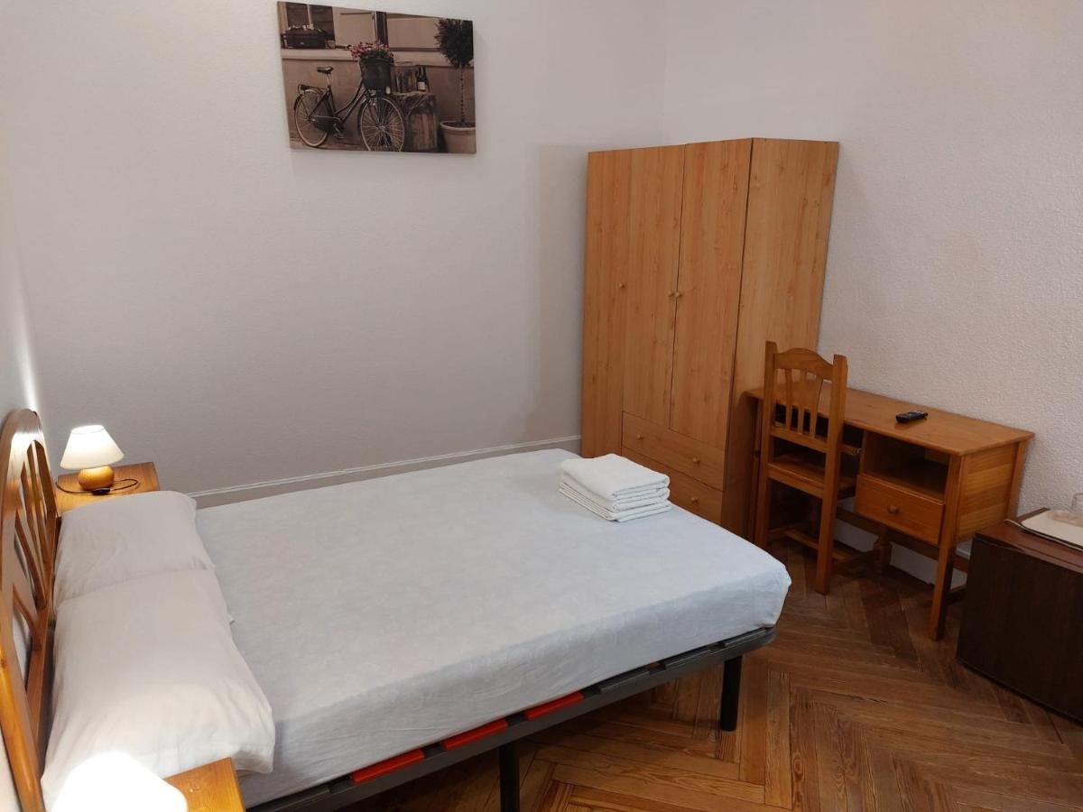Hostal Miralva Madrid Eksteriør bilde