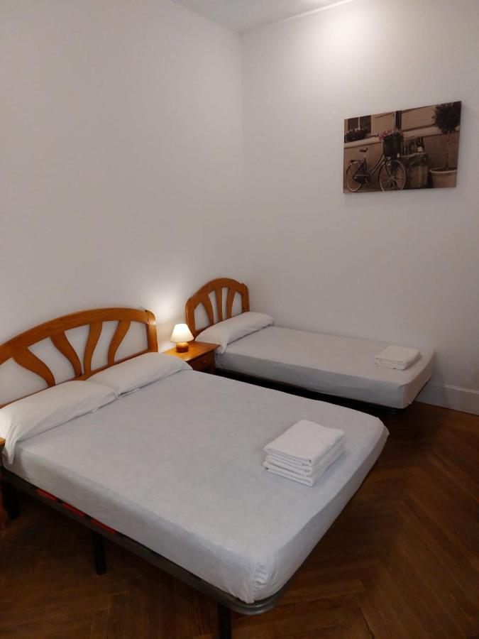 Hostal Miralva Madrid Eksteriør bilde