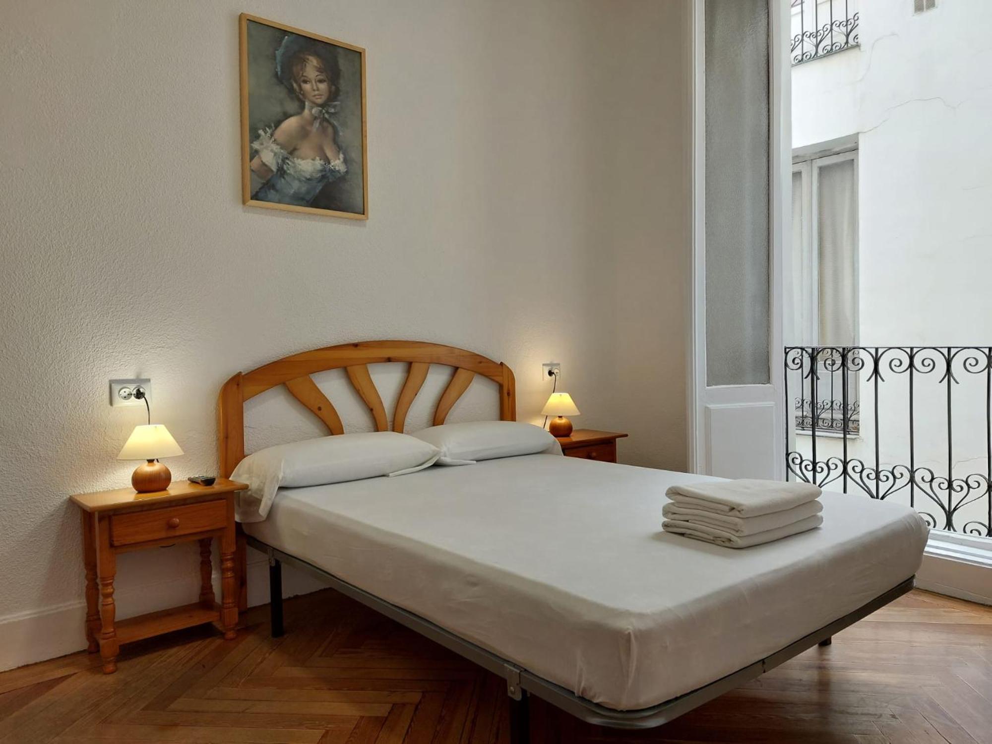 Hostal Miralva Madrid Eksteriør bilde