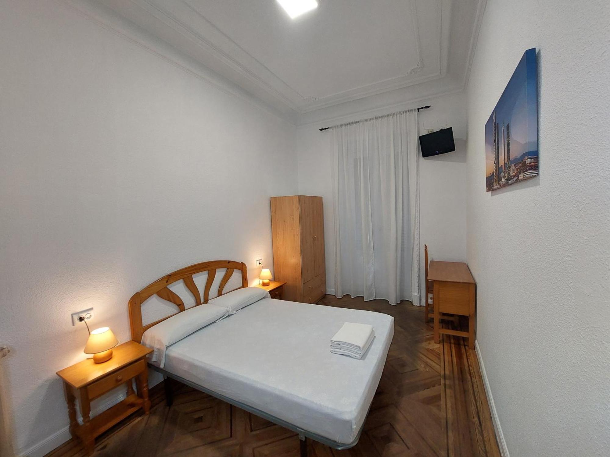 Hostal Miralva Madrid Eksteriør bilde