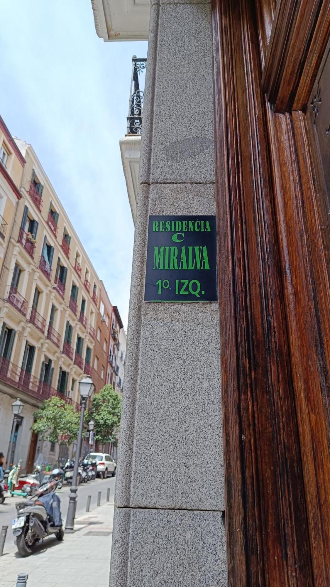 Hostal Miralva Madrid Eksteriør bilde