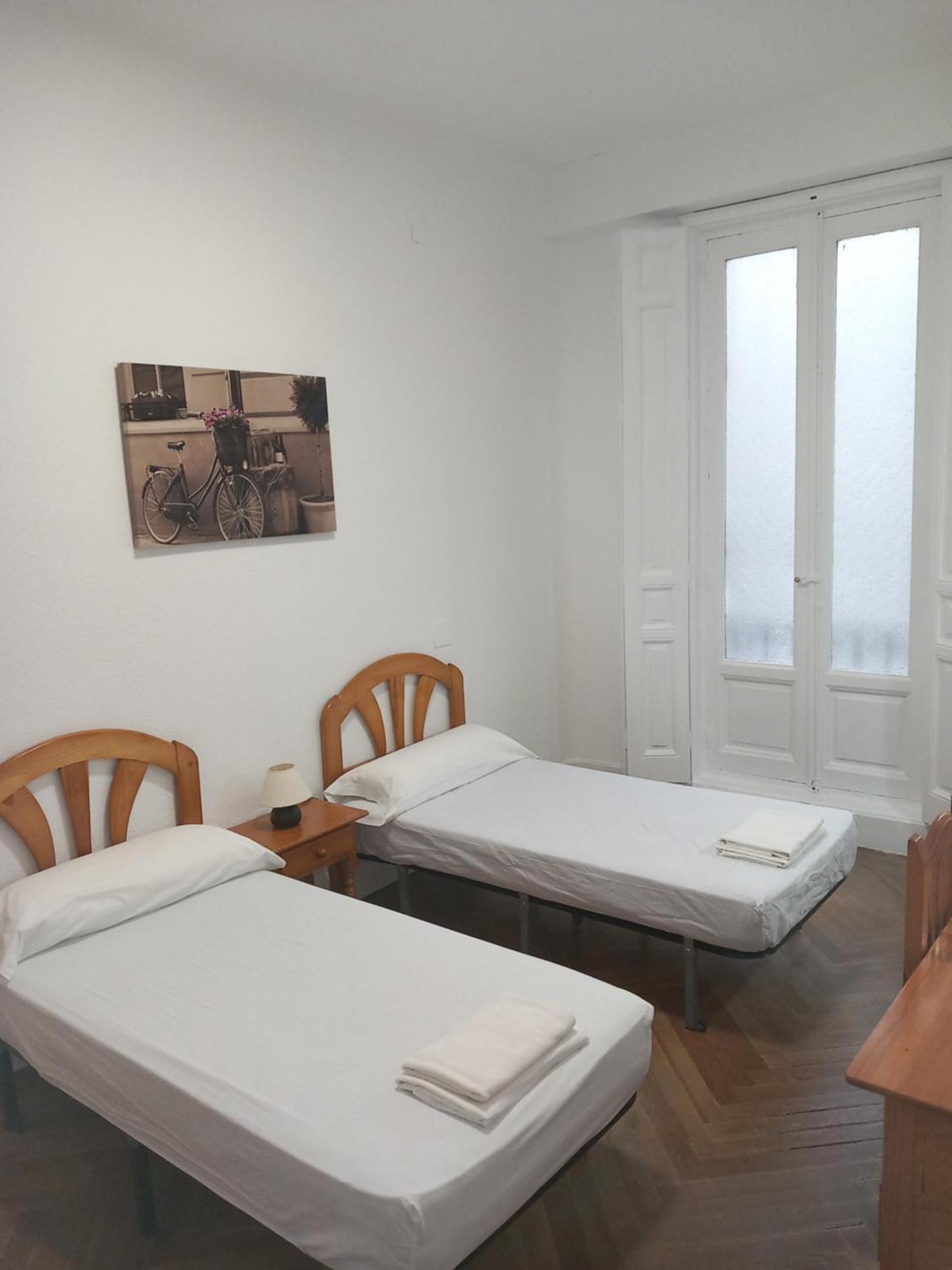 Hostal Miralva Madrid Eksteriør bilde